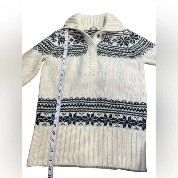 J. Crew Black & Cream Long Sleeve Snowflake Collared Sweater Medium Women’s GUC - Picture 9 of 10